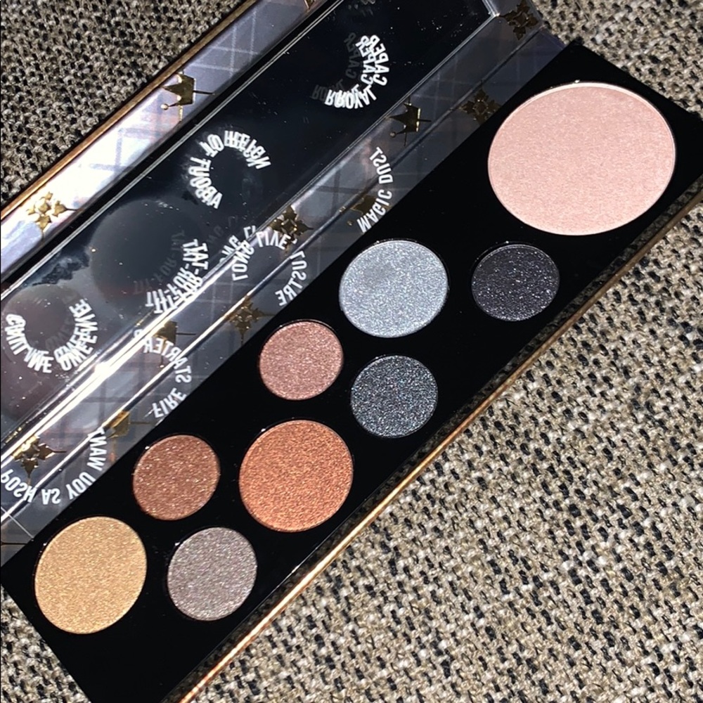 MAC qween supreme eyeshadow highlighter palette - Picture 7 of 8